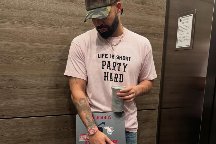 Drake wearing $1 million ultra rare Rolex Daytona 'Barbie'