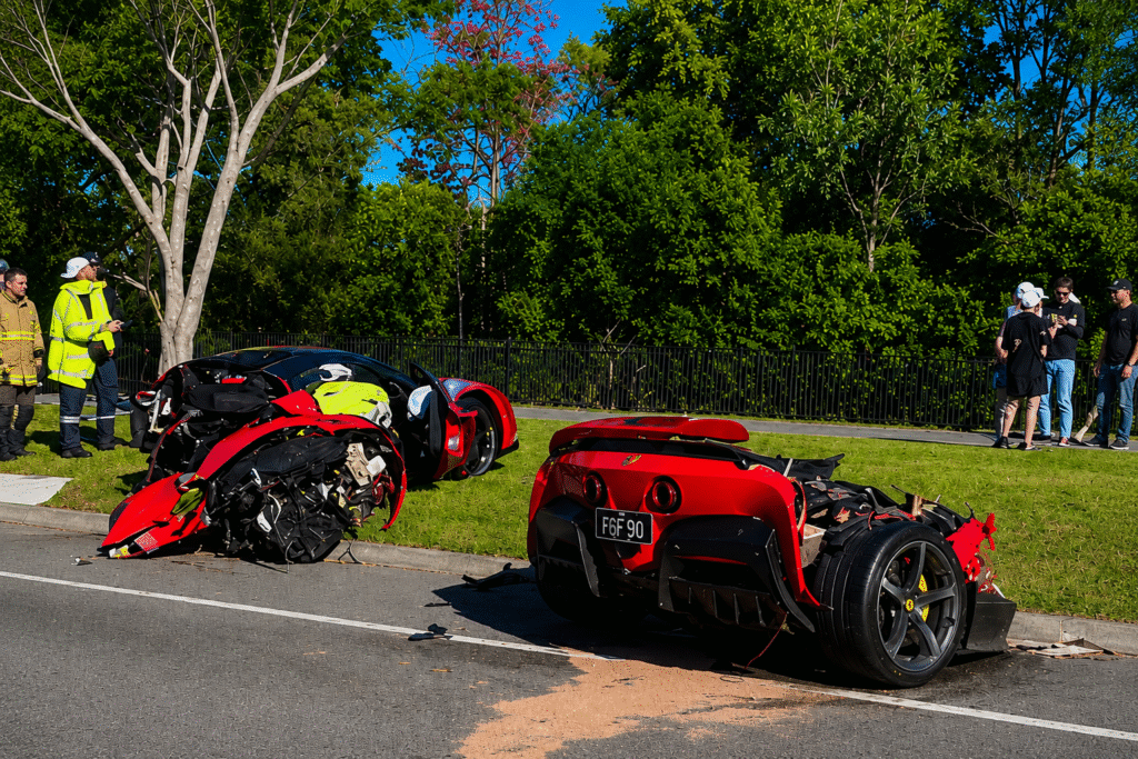 Ferrari SF90 Crash